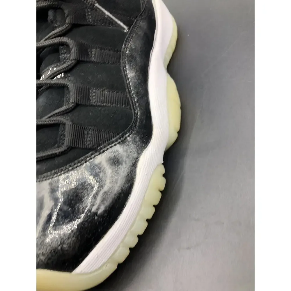 Nike Air Jordan 11 Retro Low Barons Size 6y 528895-010